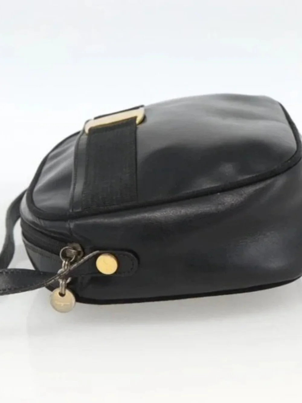 Salvatore Ferragamo Vala Shoulder Bag Leather Black Gold Auth BA11345